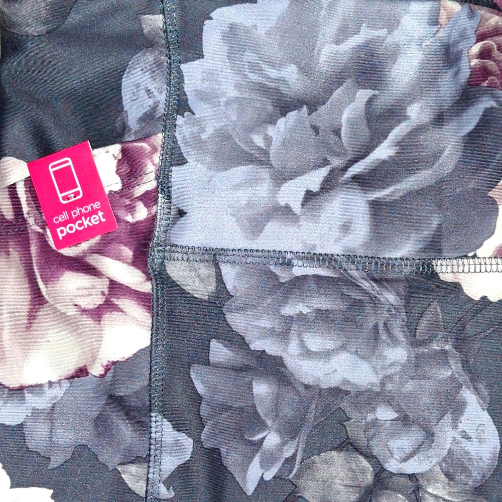 NWT Marika Women's Shorts - Picture 2 of 9